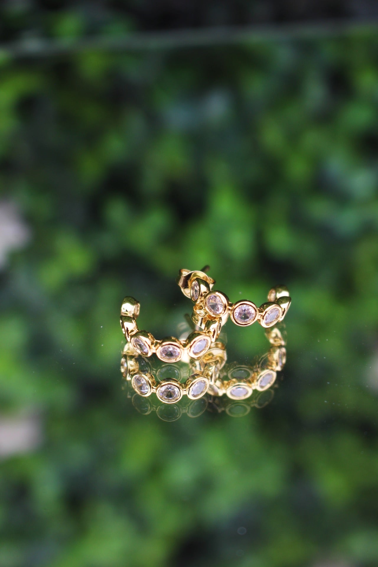 Mini Arracadas Doradas con Plateado