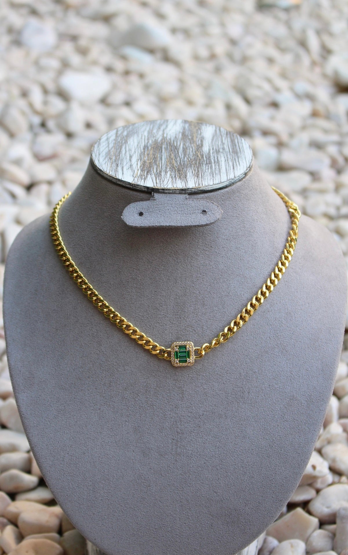 Cadena Chunky con Piedra Cuadrada Verde