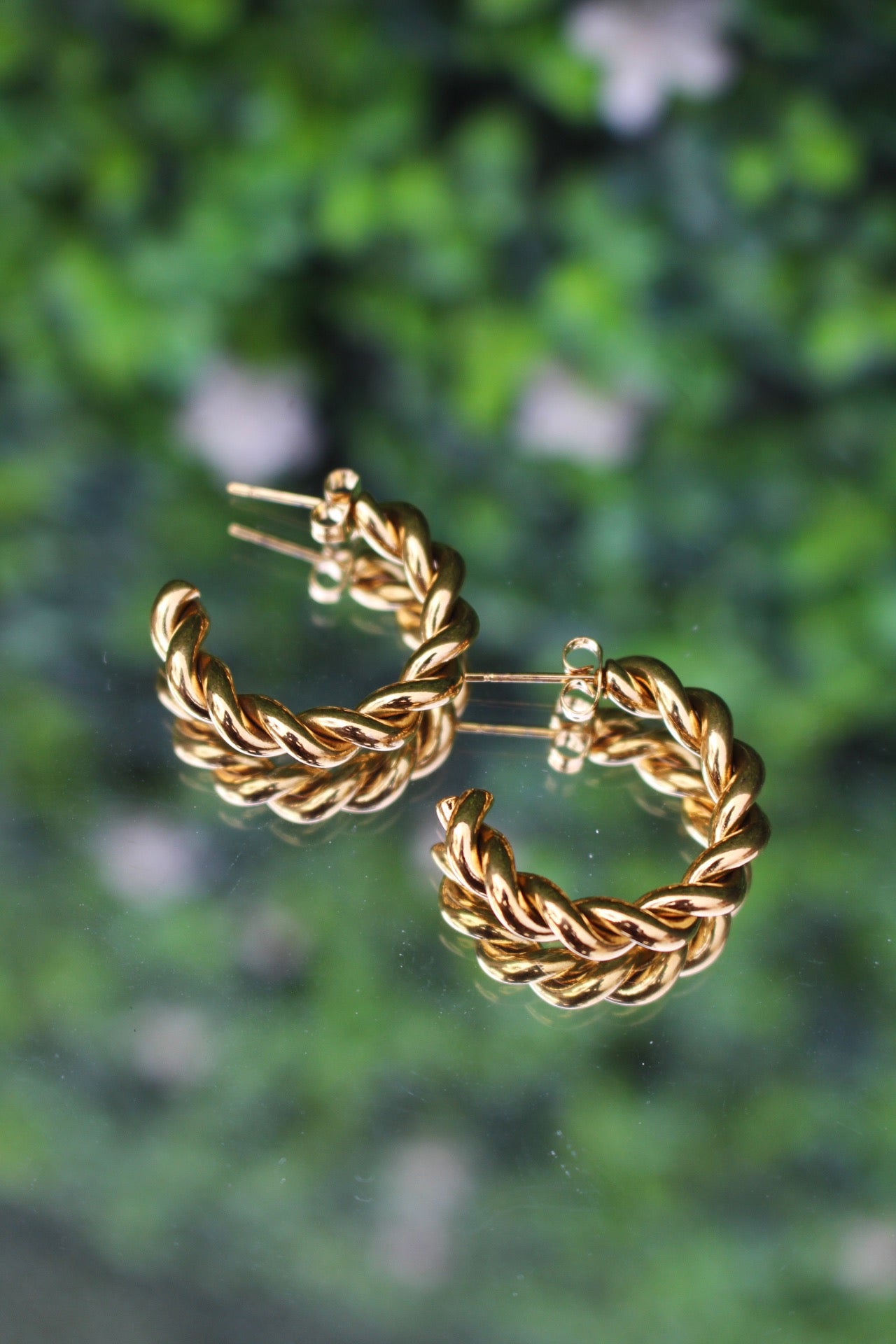 Arracadas Doradas Trenzadas