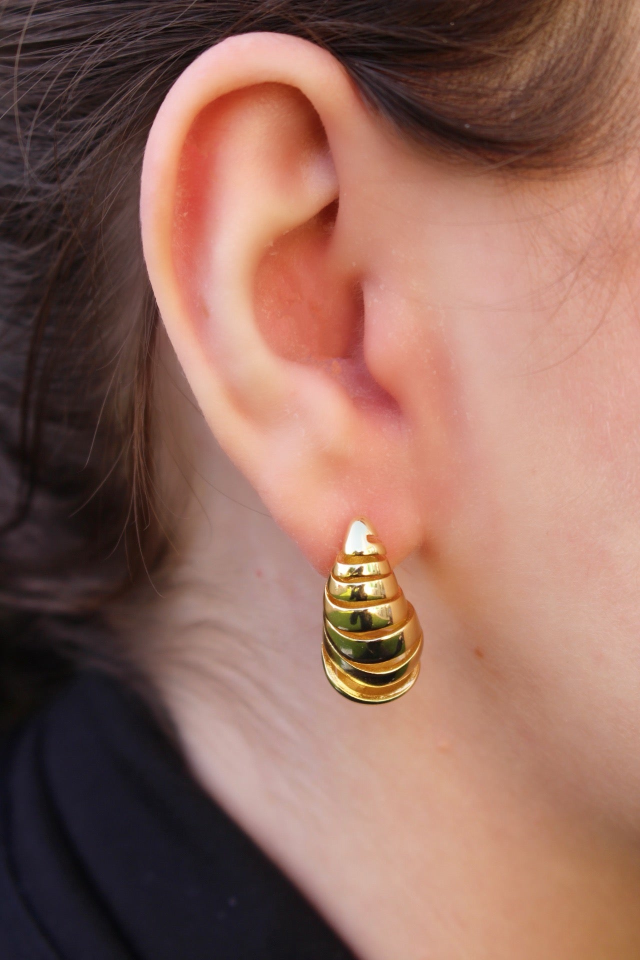 Aretes Dorados Gota Rayas