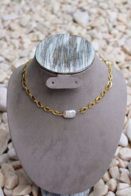 Chocker Dorado Perla Cuadrada Horizontal
