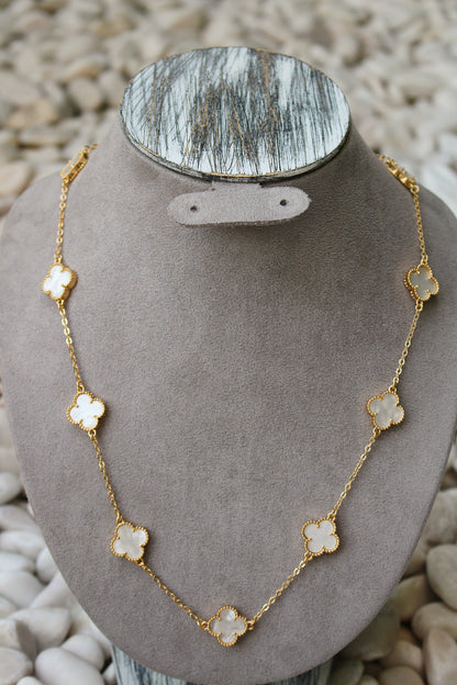 Collar Dorado Largo Trébol Blanco