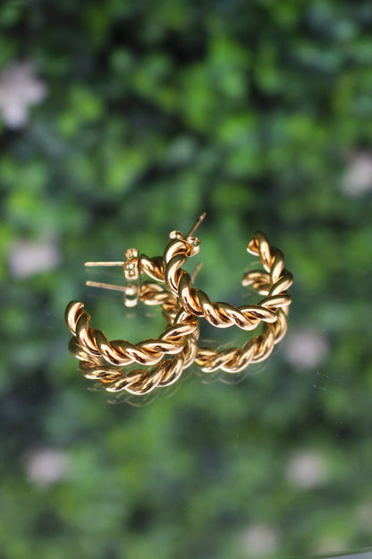 Arracadas Doradas Trenzadas