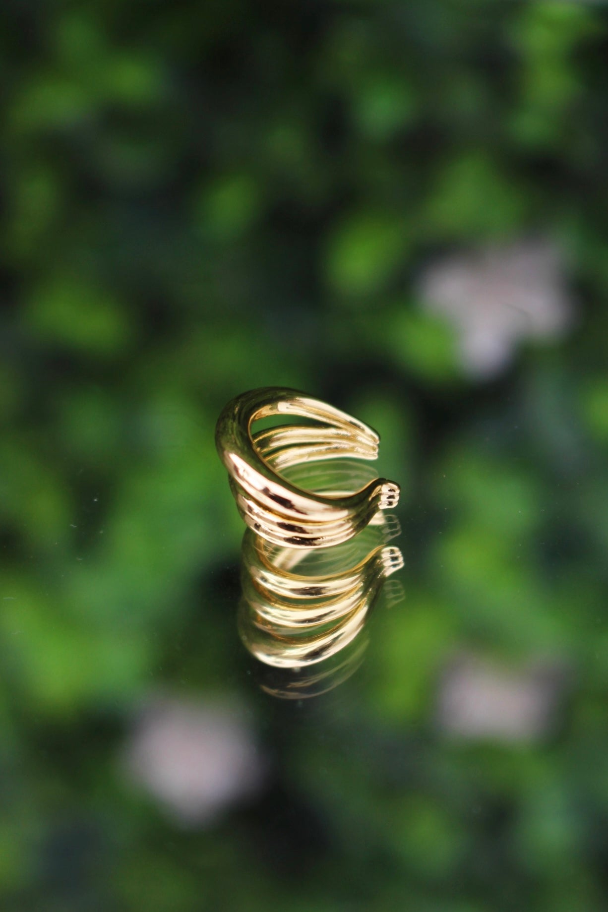 Earcuff Dorado Líneas