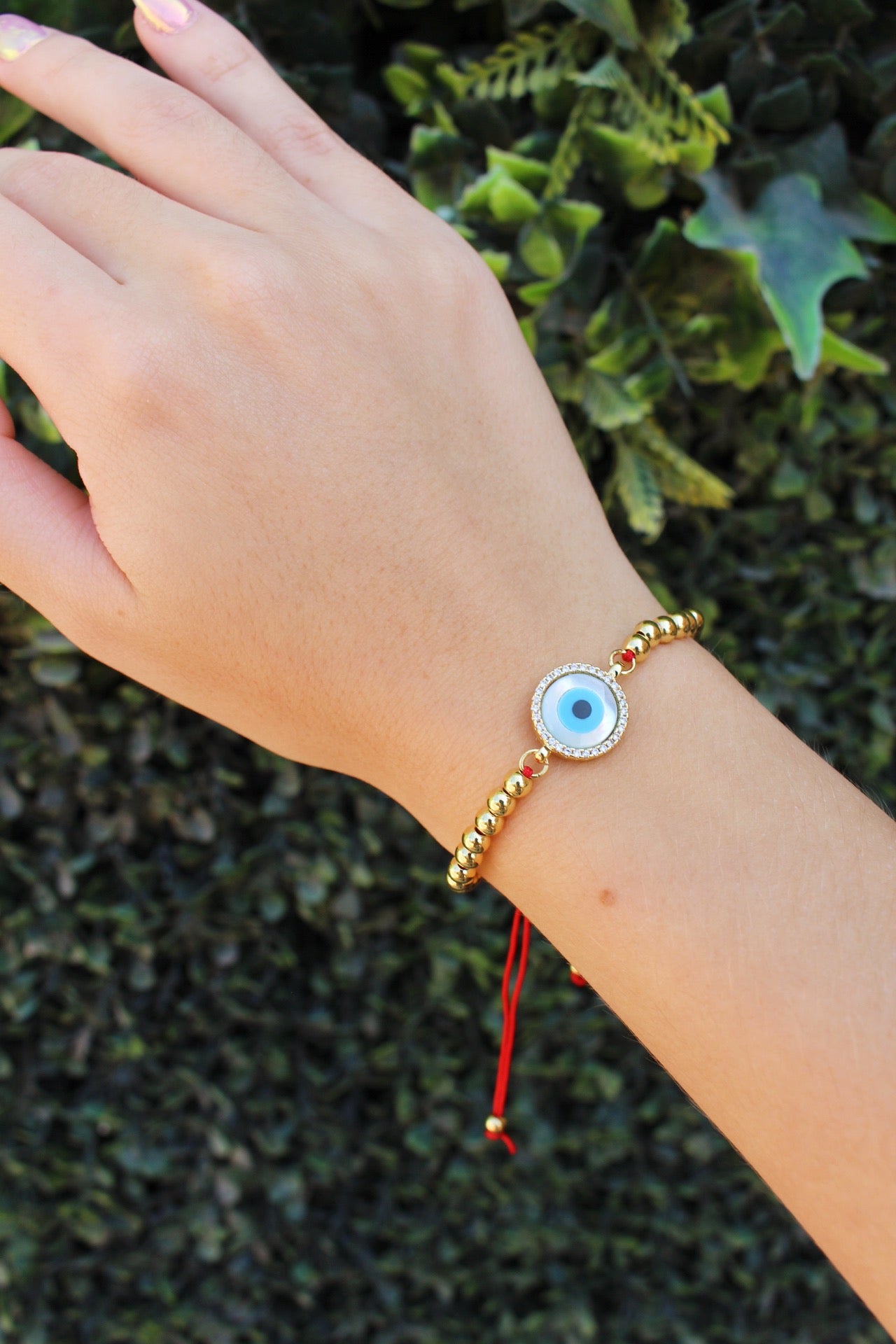 Pulsera Ojo con Zirconias e Hilo Rojo