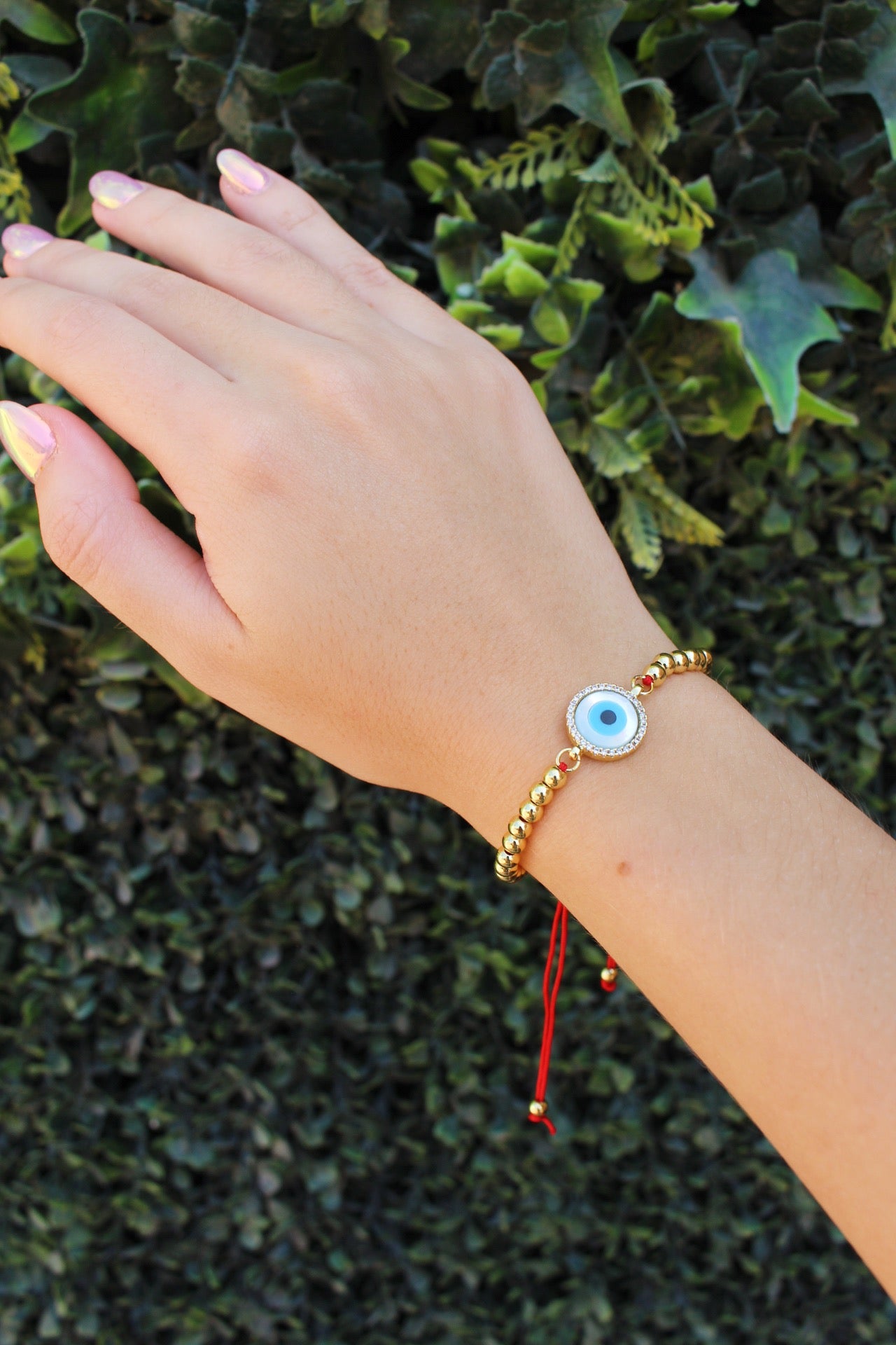 Pulsera Ojo con Zirconias e Hilo Rojo