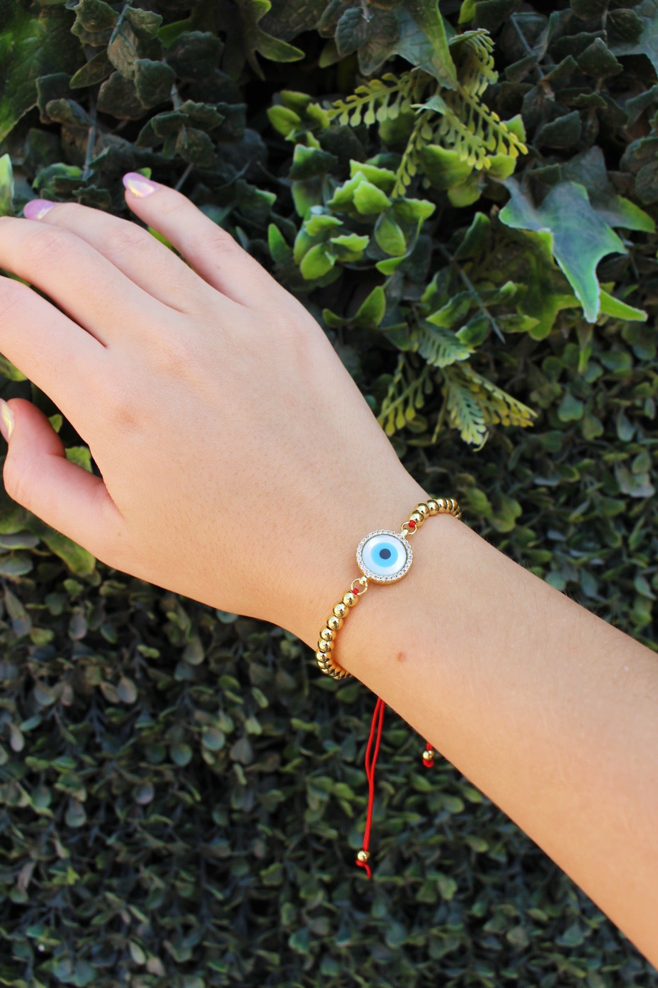 Pulsera Ojo con Zirconias e Hilo Rojo