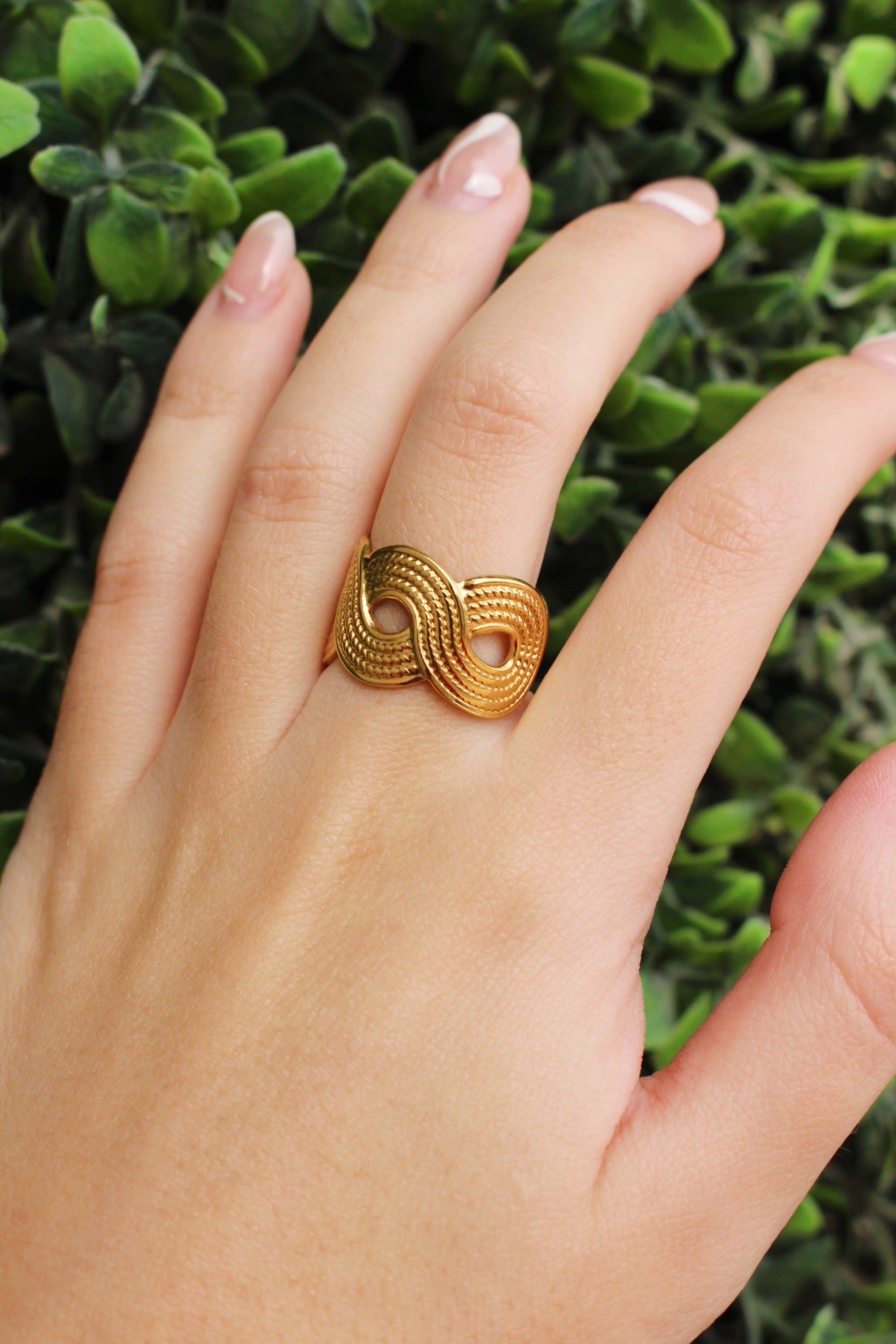 Anillo Dorado Infinitos