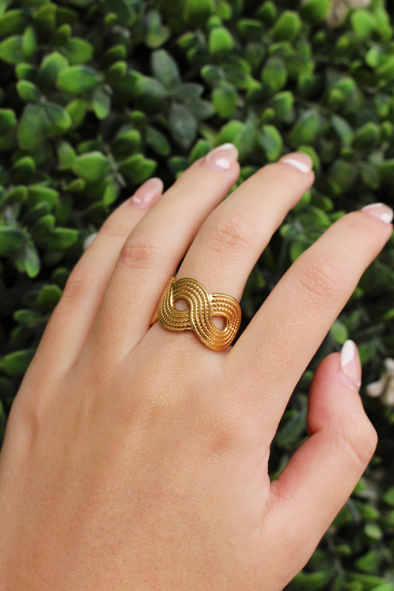 Anillo Dorado Infinitos