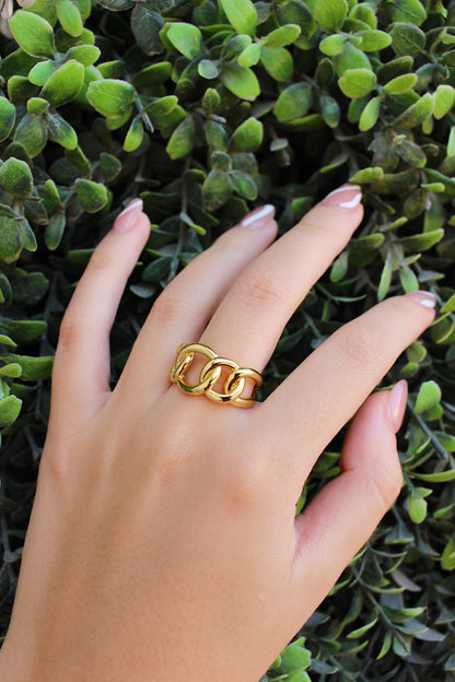 Anillo Dorado Cadena Gruesa