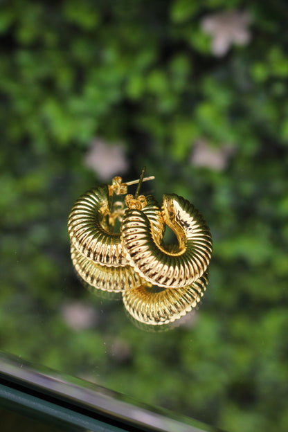 Arracadas Doradas Chunky con Textura