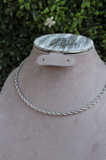 Cadena Plateada Trenzada