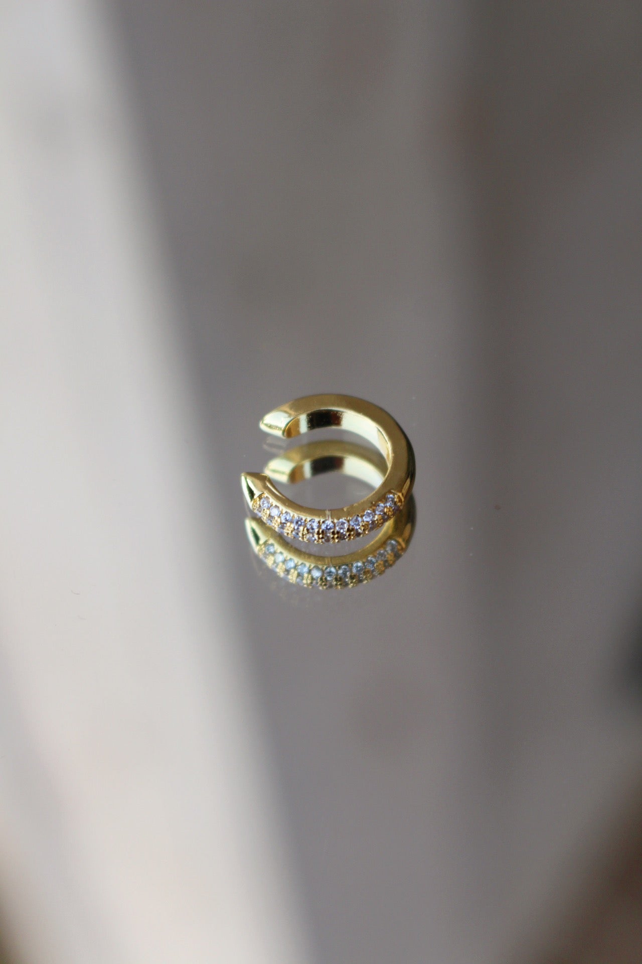 Earcuff Dorado Zirconias