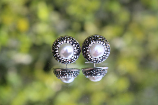 Aretes Perla con Zirconias Negras