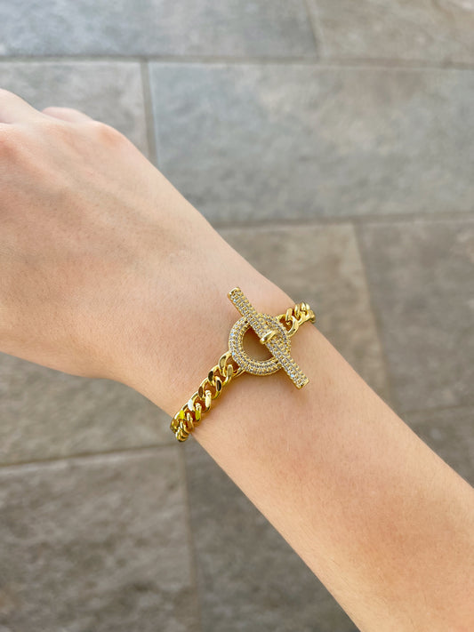 Pulsera Dorada Círculo con Palito