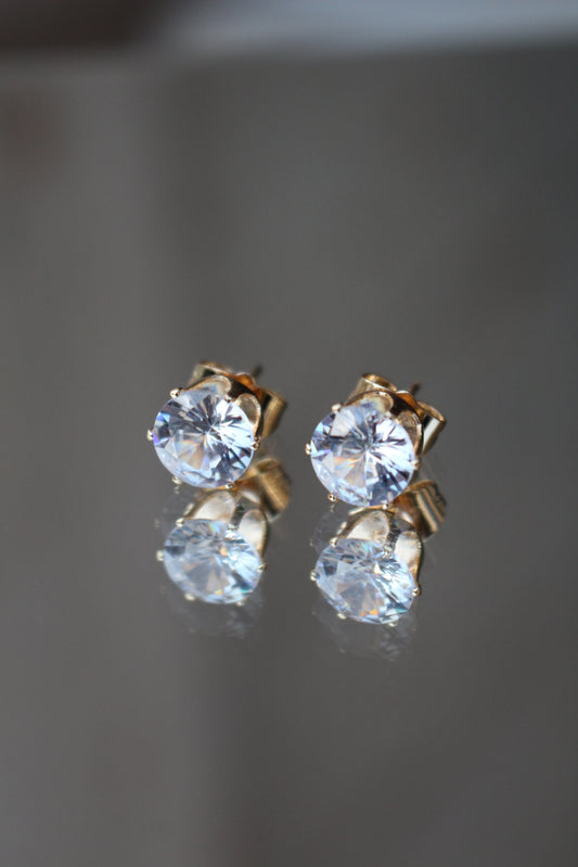 Studs Zirconia