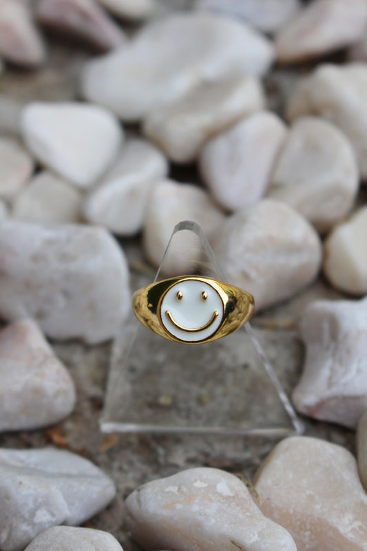 Anillo Dorado Carita Blanca