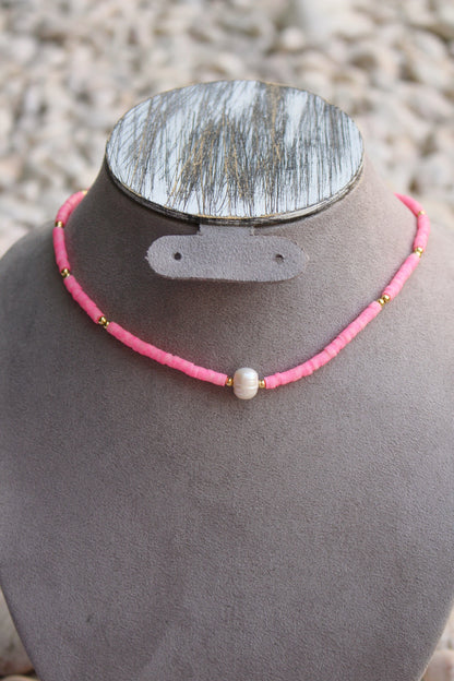 Collar Rosa Fosfo con Perla en Centro