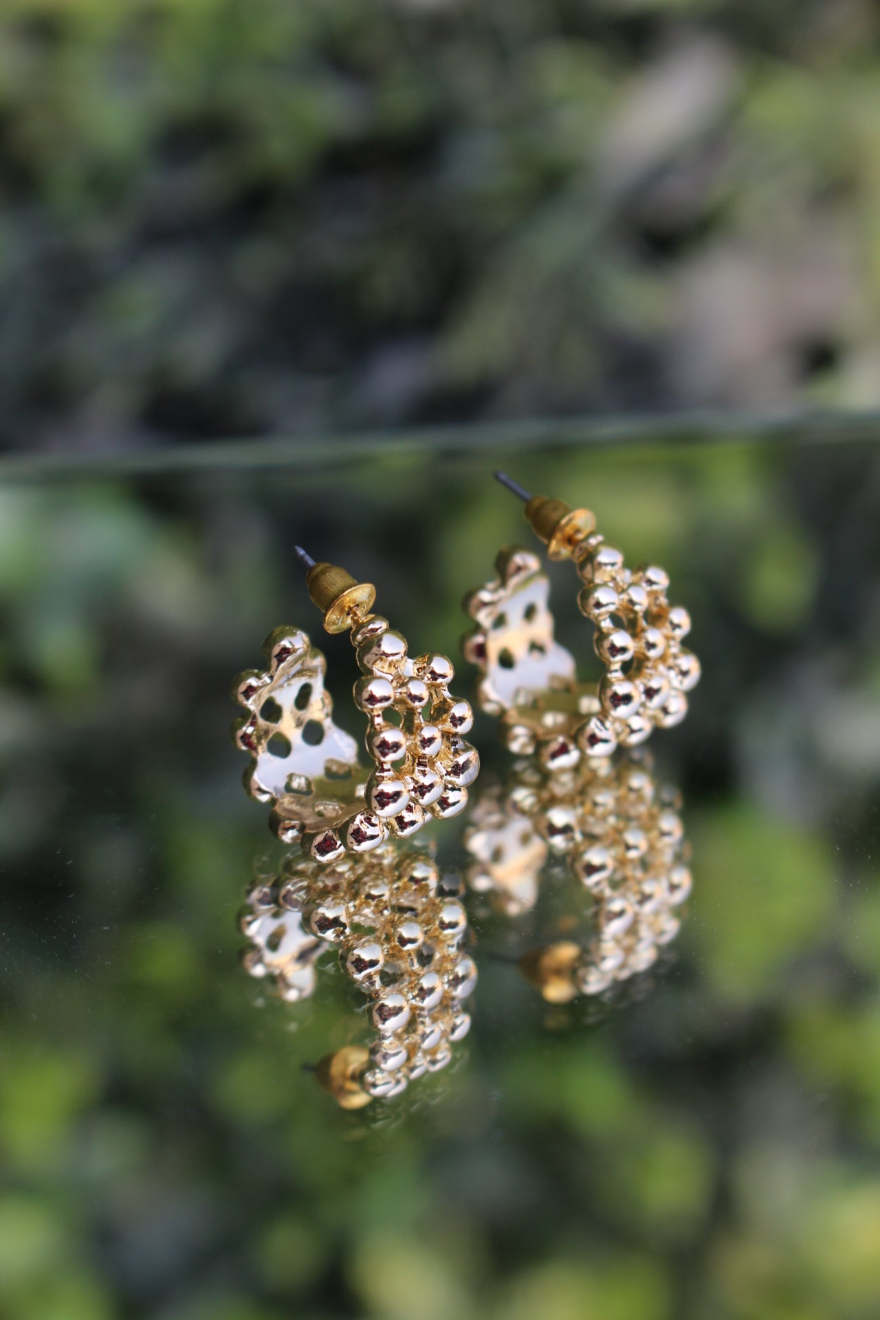 Aretes Bolitas Doradas