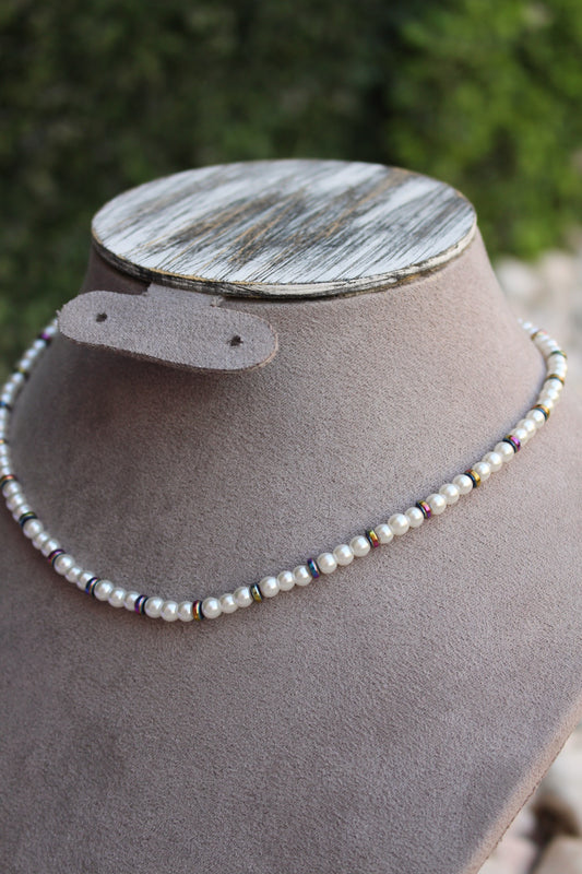 Collar Perlas con Tornasol