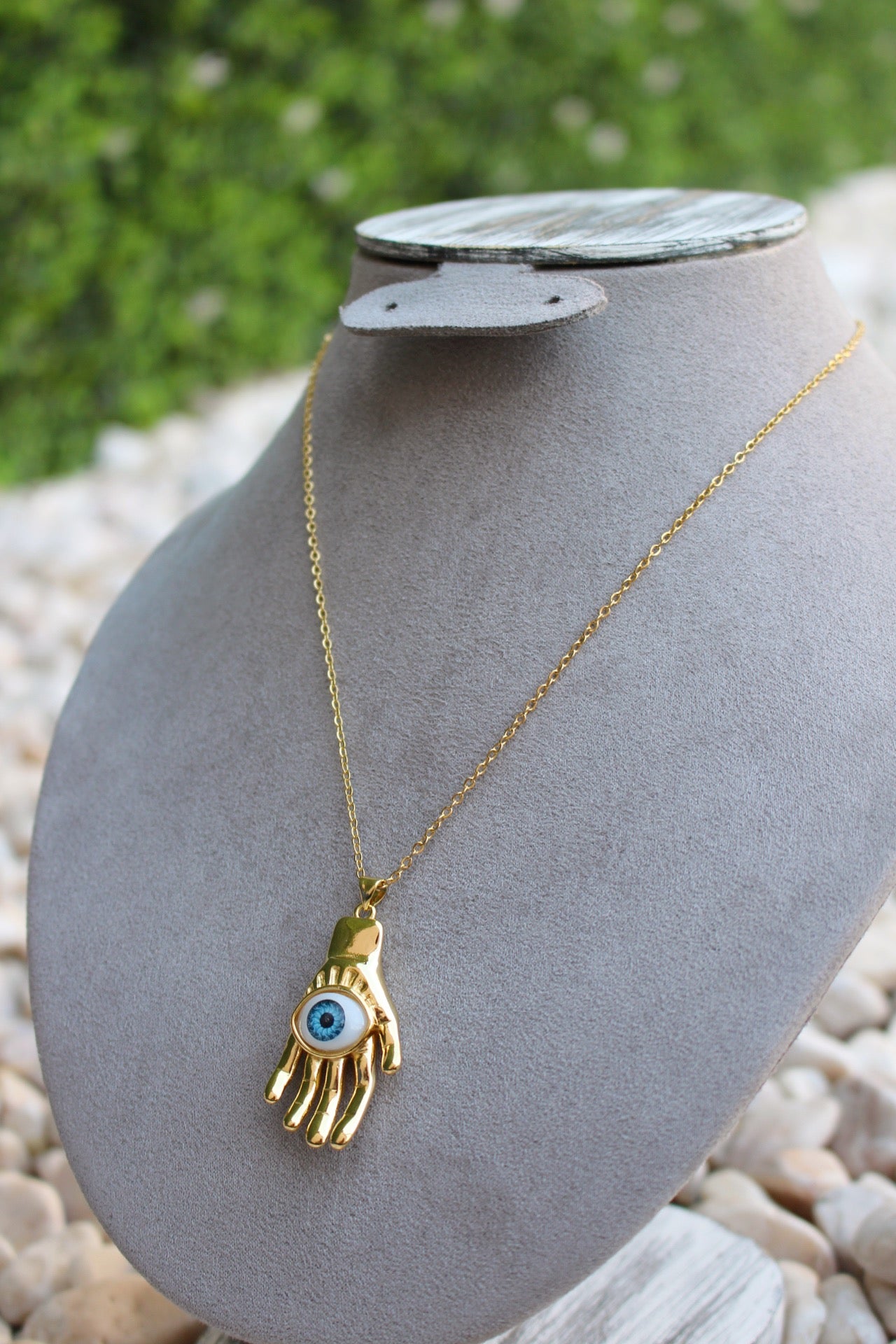 Collar Dorado Mano con Ojo Turco