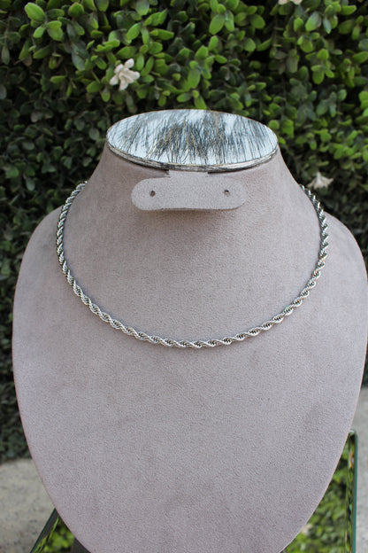 Cadena Plateada Trenzada