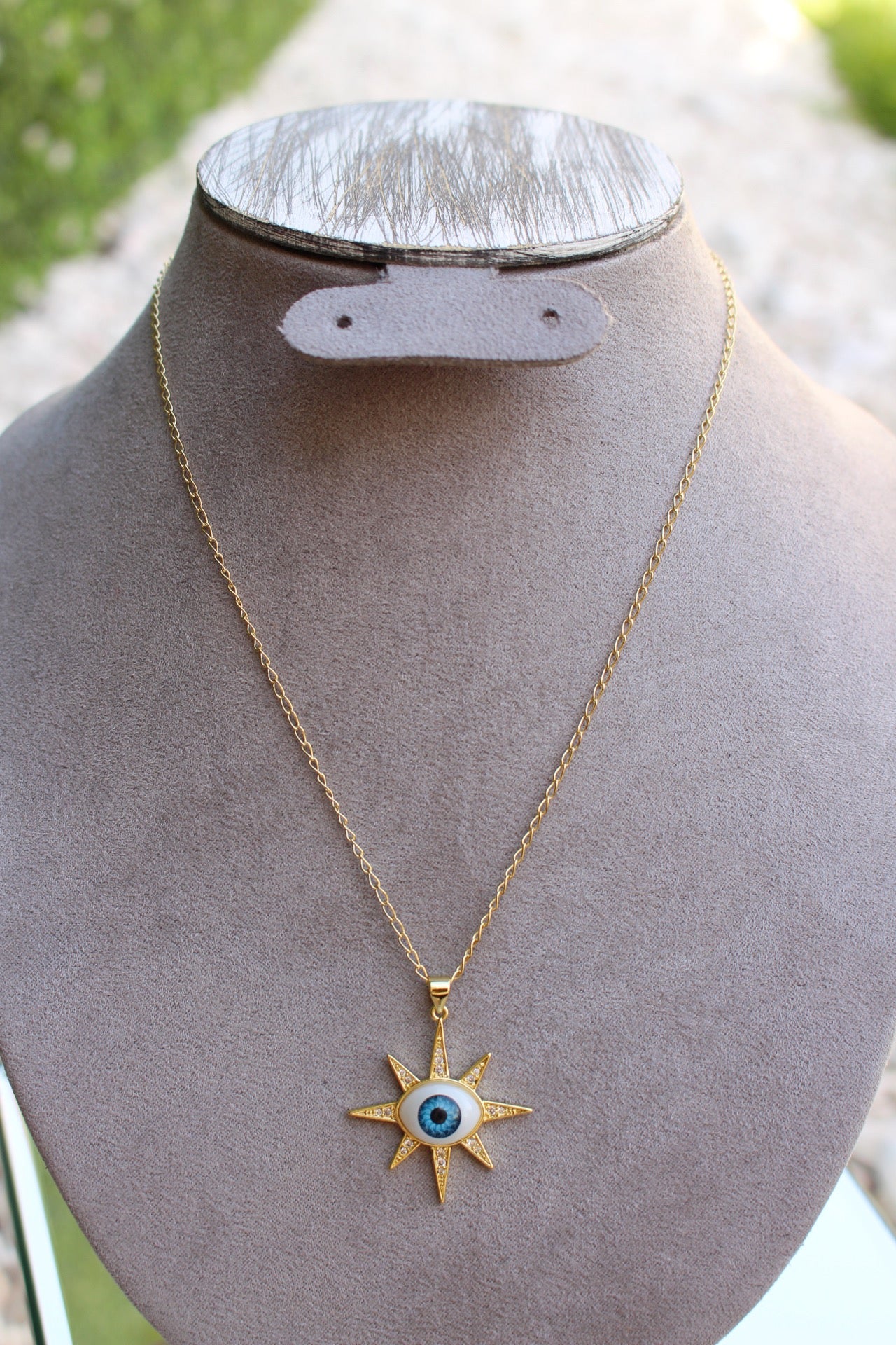 Collar Dorado Ojo Turco Sol