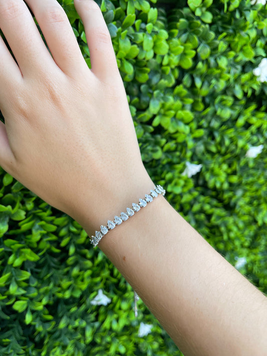 Pulsera Plateada Formal con Zirconias