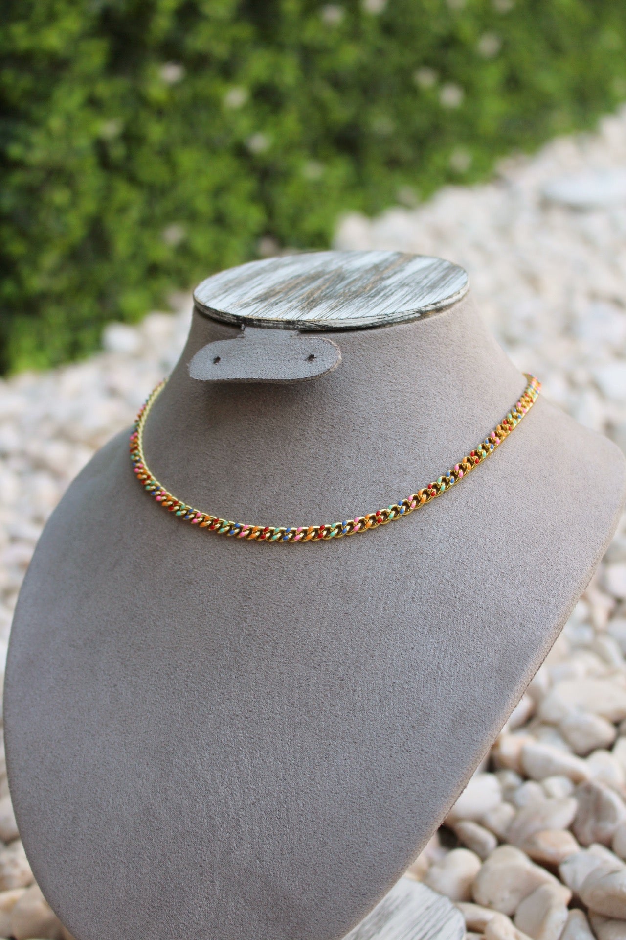 Chocker Cadena Dorada con Rainbow