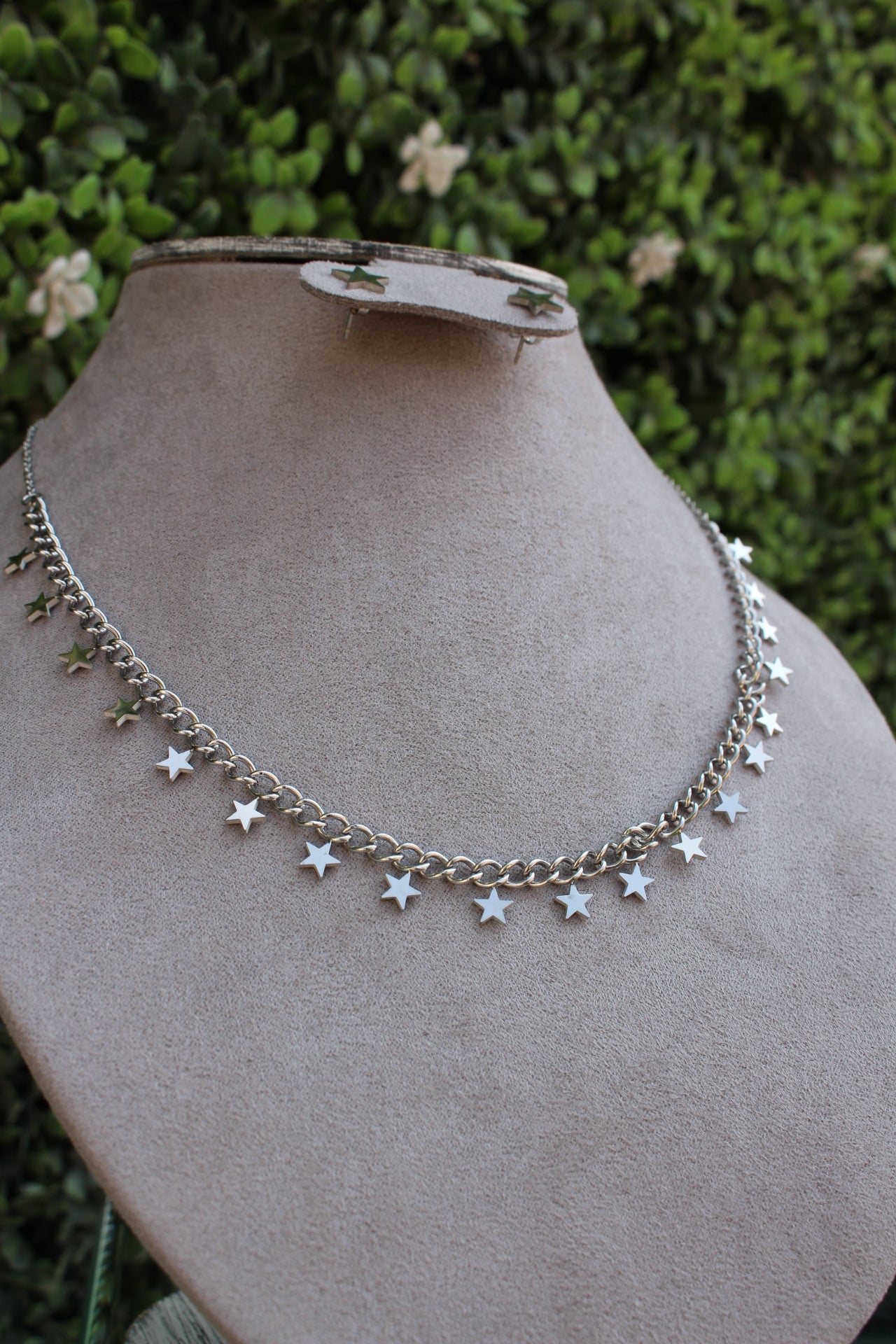 Collar Plateado Estrellas con Aretes