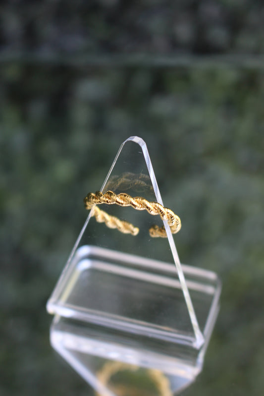 Anillo Dorado Trenzado